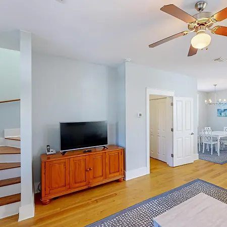 Barefoot Cottages #B22
